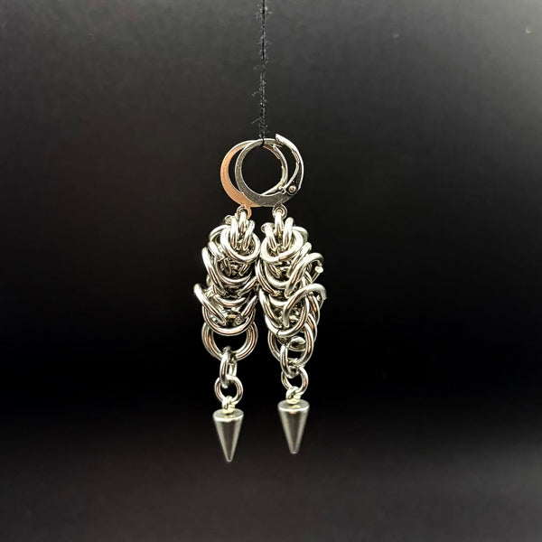 THORN EARRING