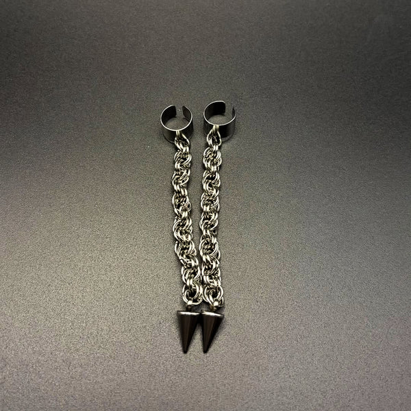 SPIKE EAR CUFF