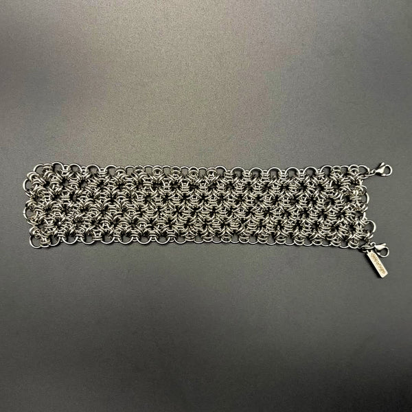 BATTLE CUFF