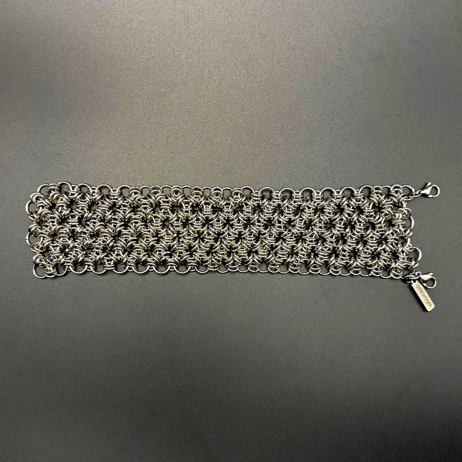 BATTLE CUFF